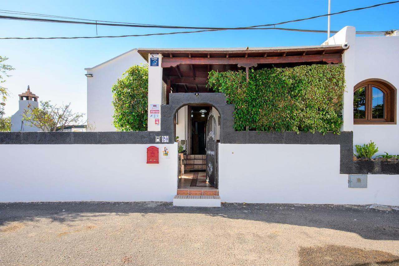 Hearth Away From House. Breia Villa Puerto del Carmen  Eksteriør billede