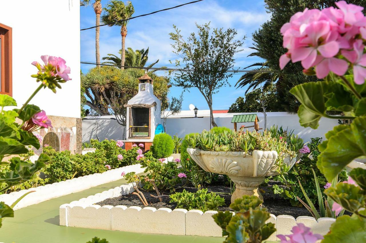 Hearth Away From House. Breia Villa Puerto del Carmen  Eksteriør billede